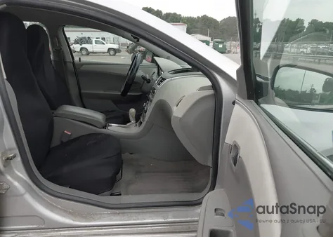 2010 Chevrolet Malibu Ls from USA, damaged, VIN 1G1ZB5EB8AF228988